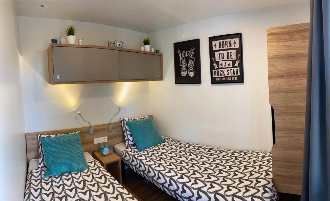 Mobile Home Divina Camp Porton Nature Hideouts Rovinj Bagian luar foto