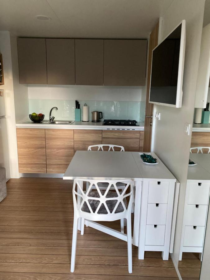 Mobile Home Divina Camp Porton Nature Hideouts Rovinj Bagian luar foto